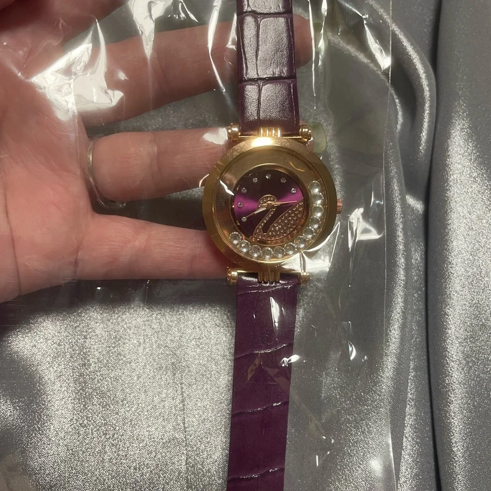 Watch - Picture 2 of 2